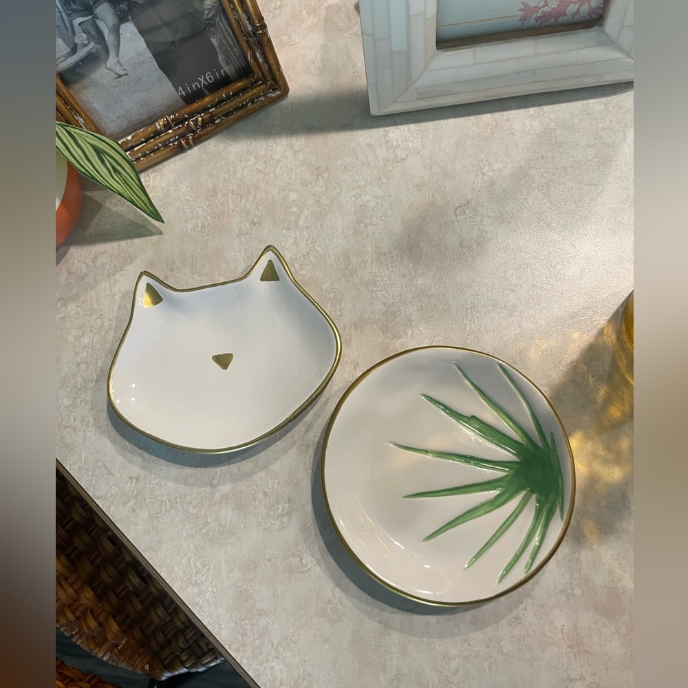 Jewelry plates